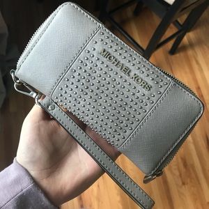 USED Michael Kors Wallet